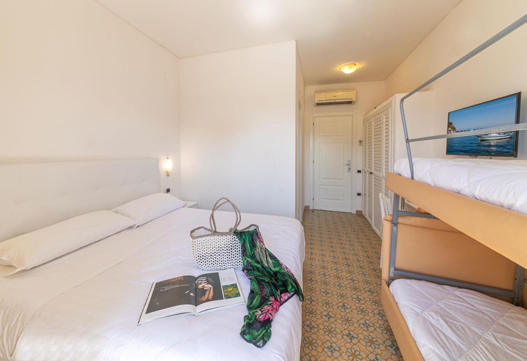 Le Canne Family Resort & Spa Forio  ห้อง รูปภาพ