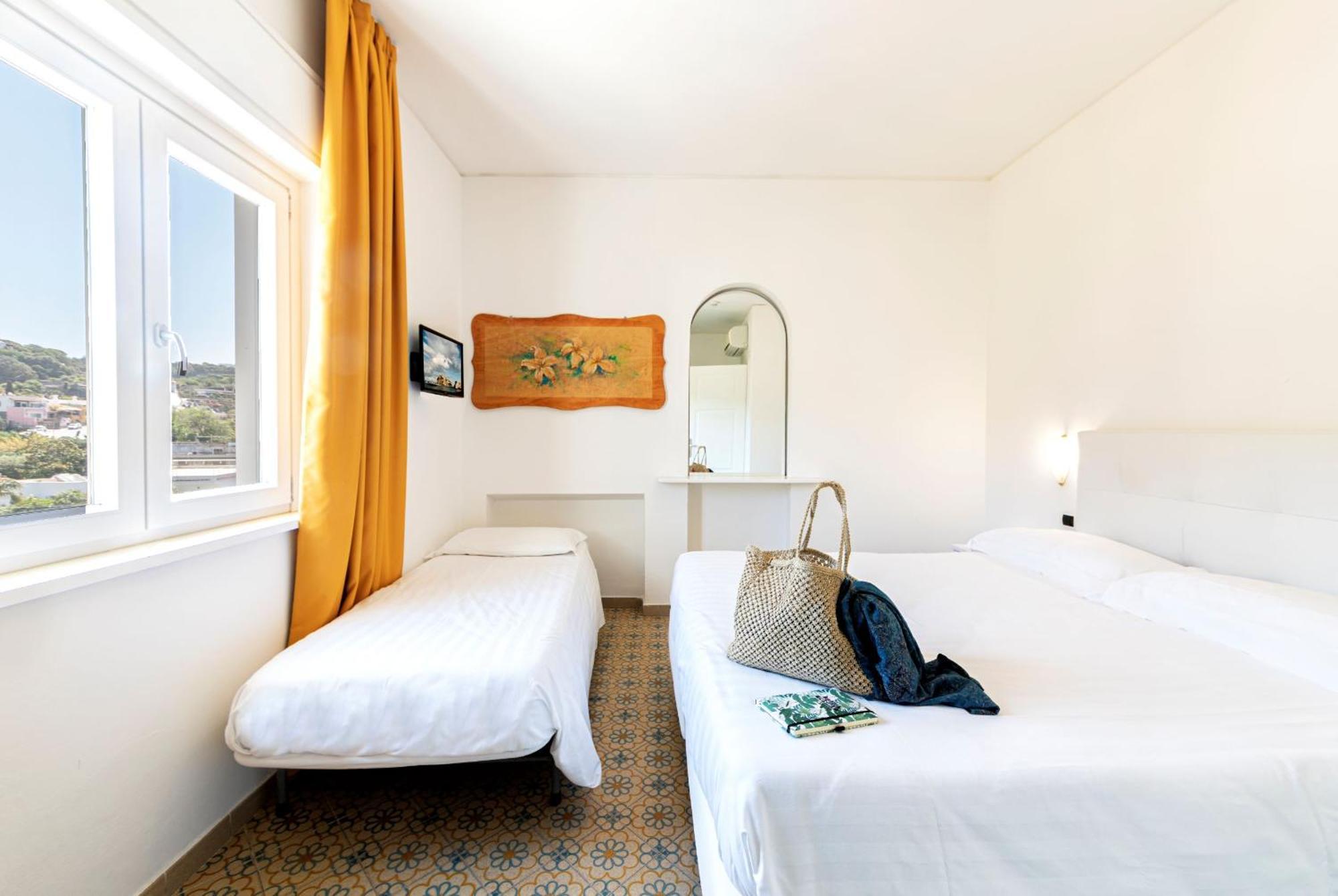 Le Canne Family Resort & Spa Forio  ห้อง รูปภาพ