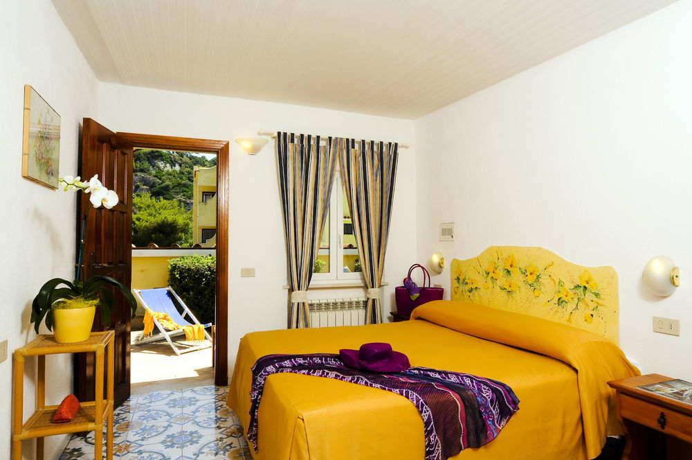 Le Canne Family Resort & Spa Forio  ภายนอก รูปภาพ