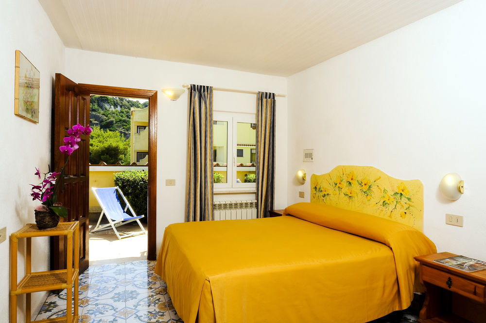Le Canne Family Resort & Spa Forio  ภายนอก รูปภาพ