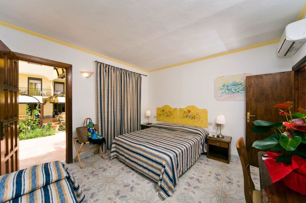 Le Canne Family Resort & Spa Forio  ภายนอก รูปภาพ